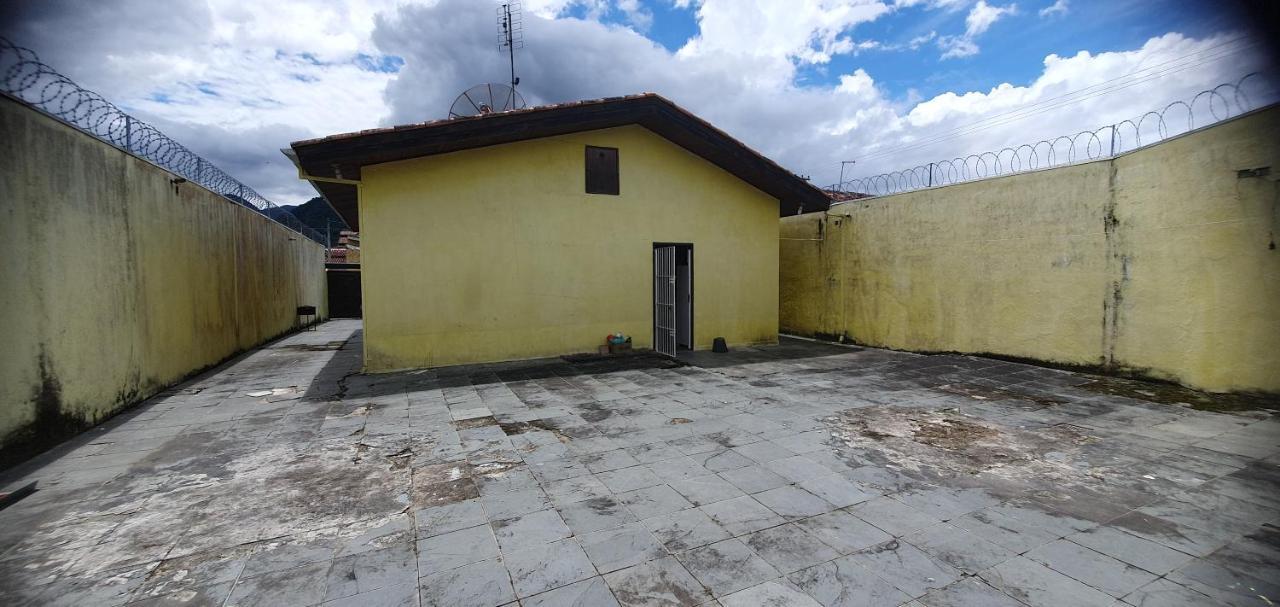 Casa De Temporada Proximo A Caraguatatuba